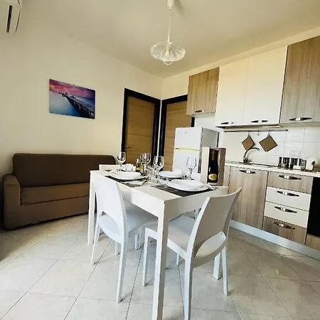 La Casa Panoramica 15 Daire Pizzo (Calabria)