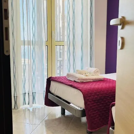 La Casa Panoramica 15 Daire Pizzo (Calabria)